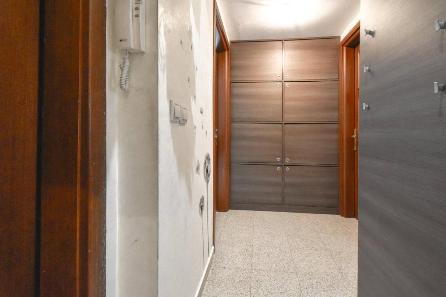 2bdr Location Acs Separate Kitchen Apartament Sofia
